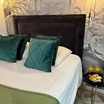 Appart'terrasse - 20mn Stade U Arena - Champs Elysees - Rer A Apartamento