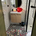 Appart'terrasse - 20mn Stade U Arena - Champs Elysees - Rer A Apartamento