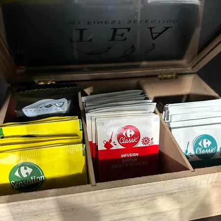 Appart'terrasse à 20 Min Des Champs élysées Apartamento