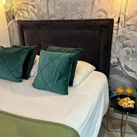 Appart'terrasse à 20 Min Des Champs élysées Apartamento