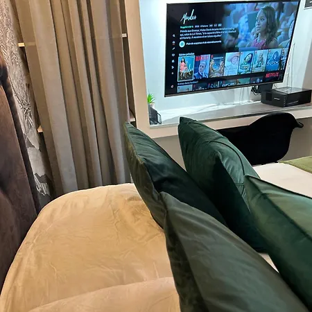 Appart'terrasse - 20mn Stade U Arena - Champs Elysees - Rer A Apartamento