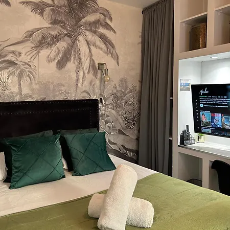 Appart'terrasse à 20 Min Des Champs élysées * Maisons-Laffitte